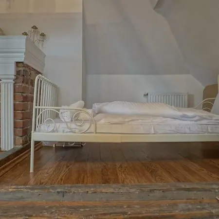 Апартаменти Cn2i Luxury Accommodation/pictor Pop Брашов